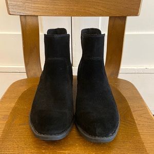 Born Black Suede Pull on Boots 8.5